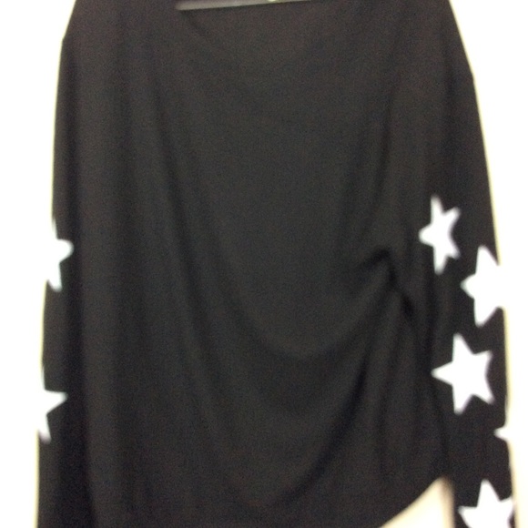 Fantastic Fawn Tops - 🎉Black Crew Neck Sweatshirt Size Small NWOT